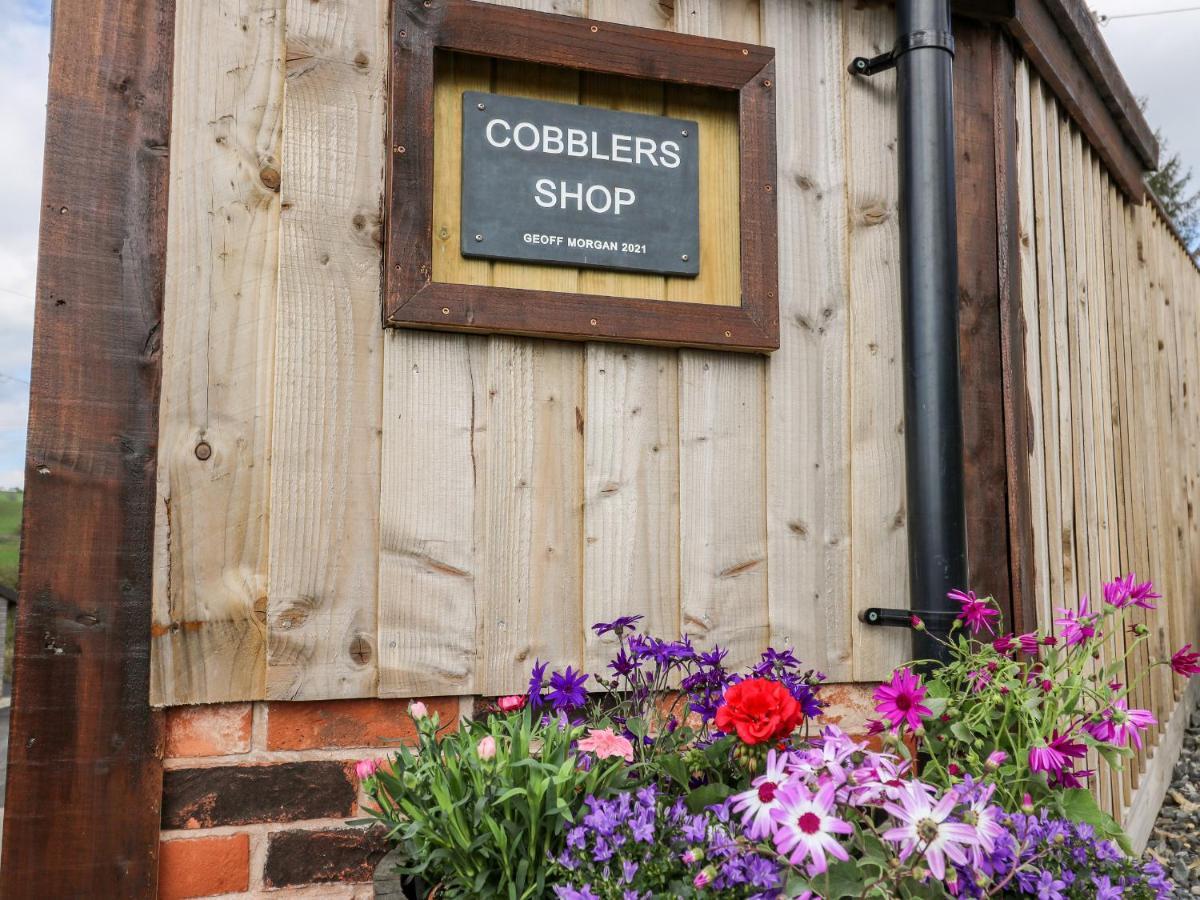 The Old Cobblers Shop Villa ลานดินดรอดเวลส์ ภายนอก รูปภาพ